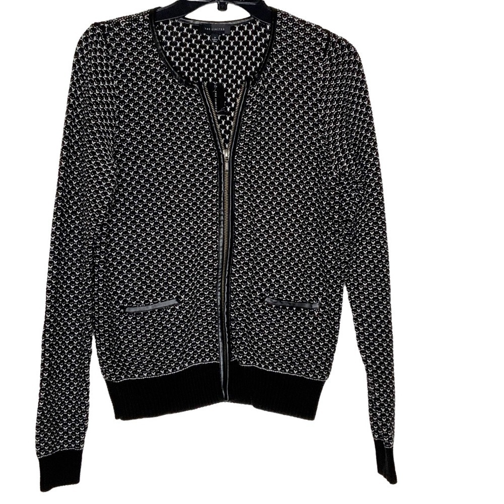 𝅺THE Limited black sweater jacket with faux leather details. Size S